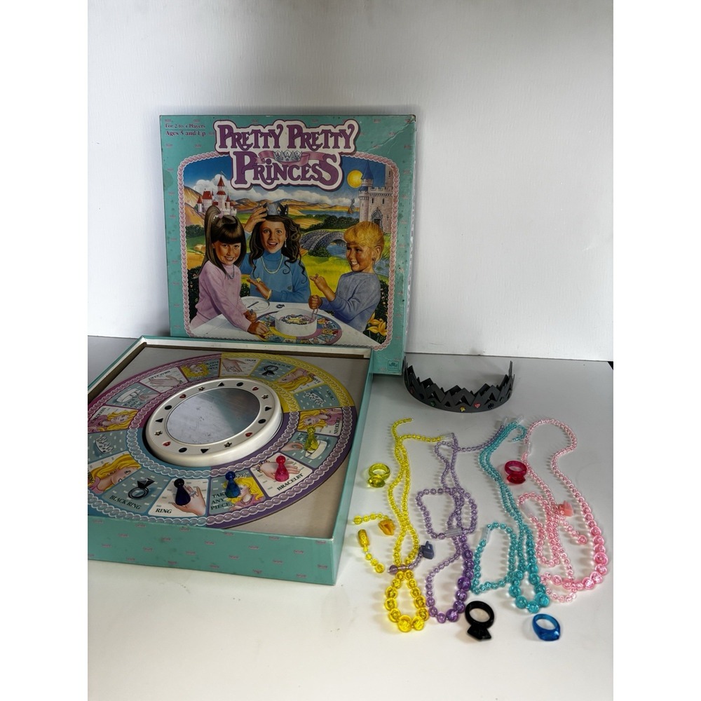 Vintage Pretty Pretty Princess Board Game‎  Crown Jewelry 1990 Golden-read!